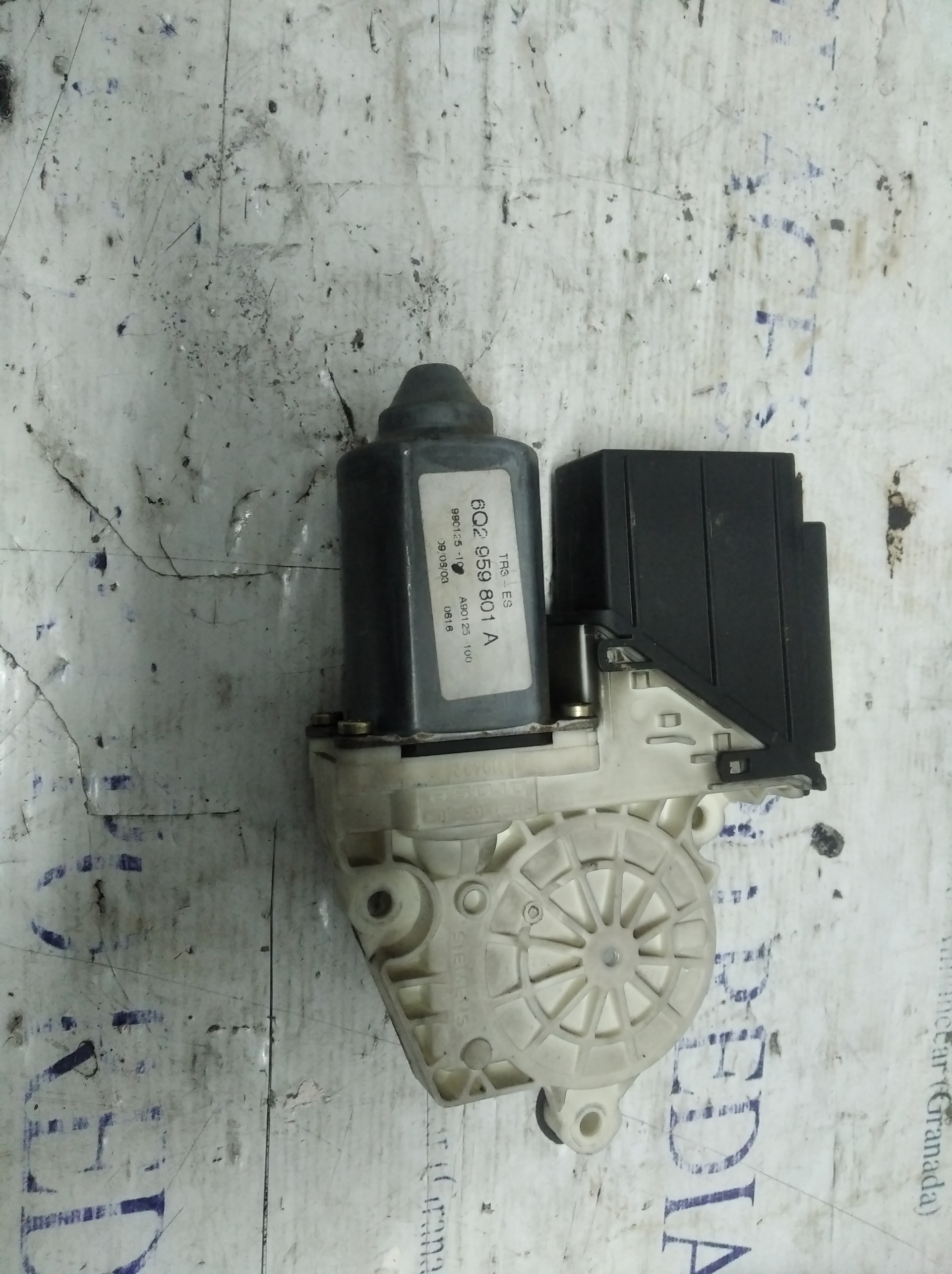 SEAT Cordoba 2 generation (1999-2009) Motor de control geam ușă dreapta față 6Q2959801A 21274677