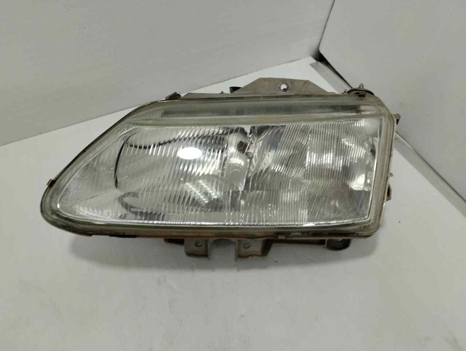 RENAULT Espace 3 generation (1996-2002) Front Left Headlight 0492705 21325729