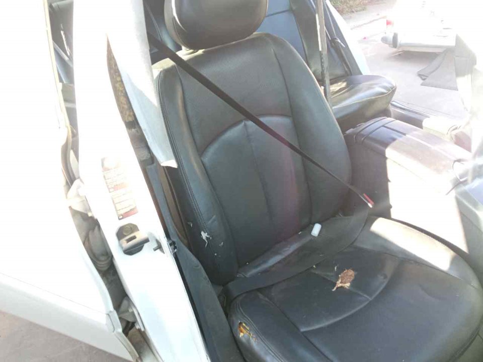 MAZDA Premacy CP (1999-2005) Front Right Seatbelt 25372629