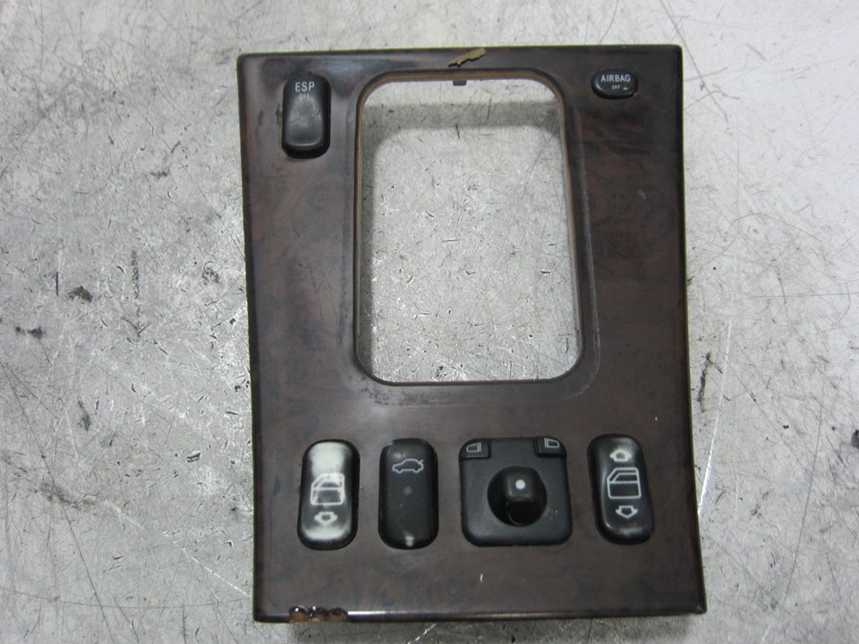 MERCEDES-BENZ CLK AMG GTR C297 (1997-1999) Front Right Door Window Switch 2088202910 24961519