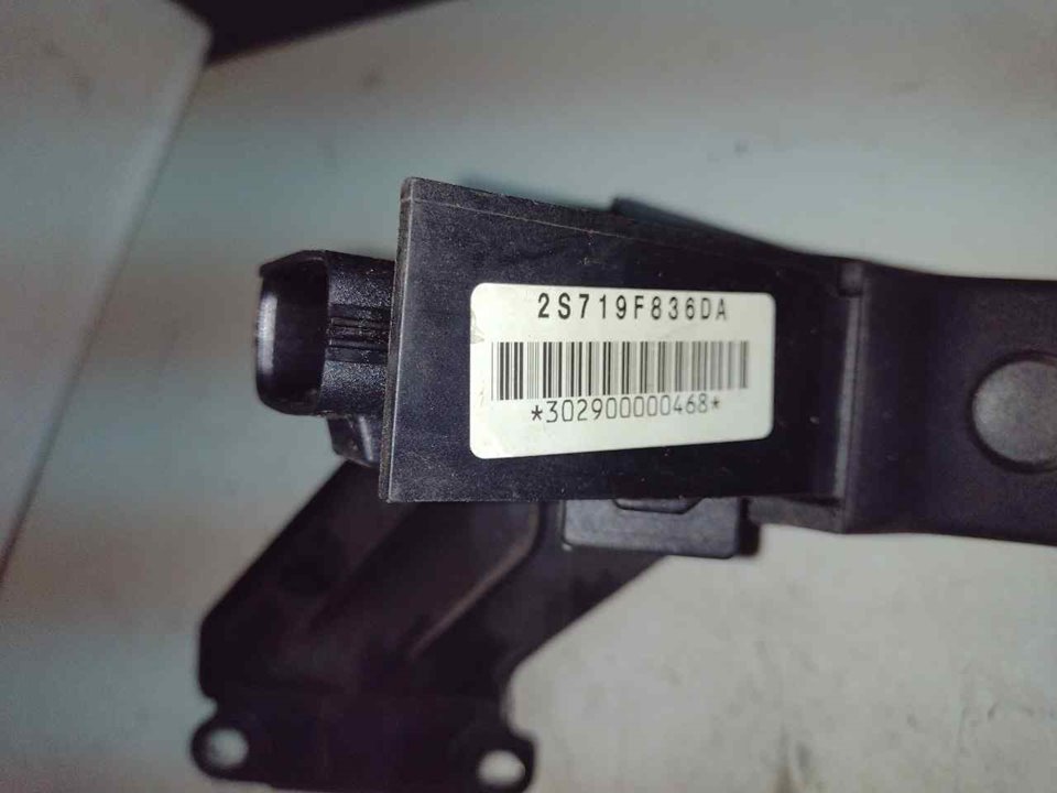 FORD Mondeo 3 generation (2000-2007) Akseleratoriaus (gazo) pedalas 2S719F836DA 21307832