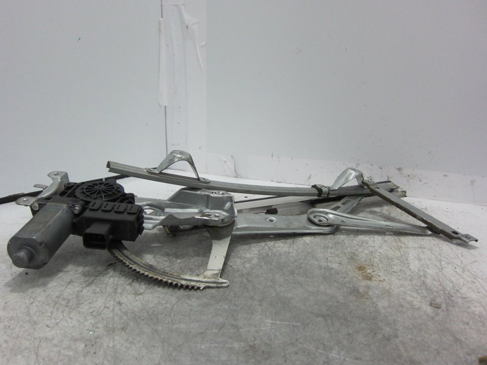 OPEL Astra J (2009-2020) Front Right Door Window Regulator 0130821989 24908801