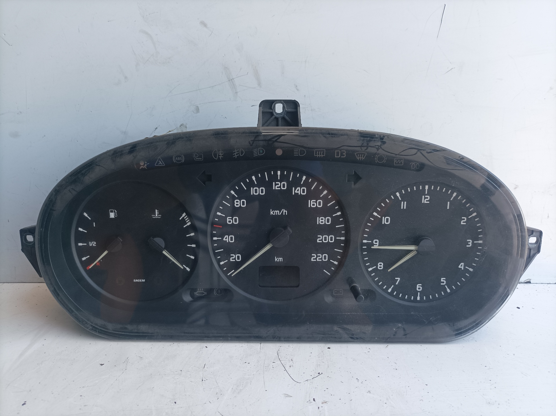 RENAULT Megane 1 generation (1995-2003) Speedometer 215781612 24757570