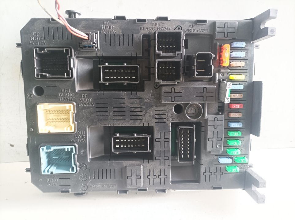 RENAULT C15 2 generation (2008-2023) Fuse Box 281197595 21283641