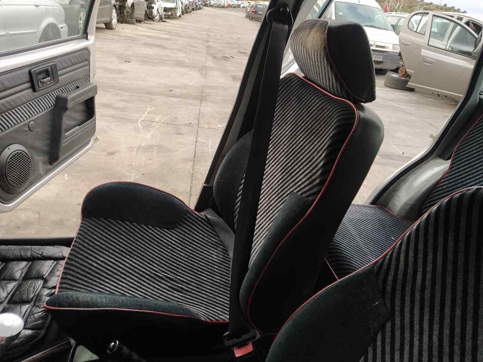 CITROËN AX 1 generation (1986-1998) Front Right Seatbelt 25369889