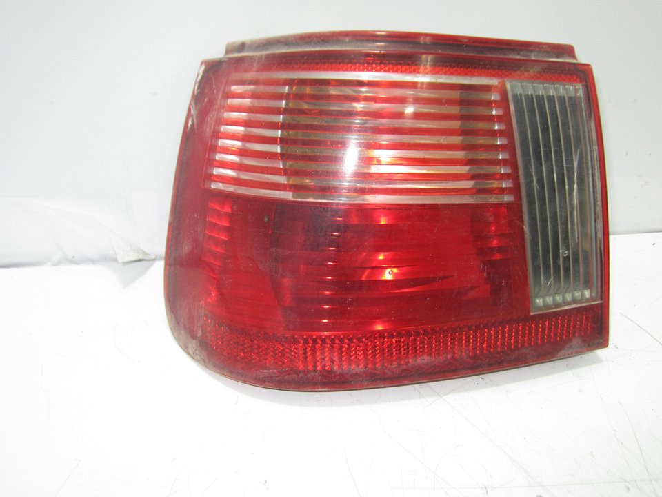 SEAT Cordoba 2 generation (1999-2009) Rear Left Taillight 6K6945257C 20617399