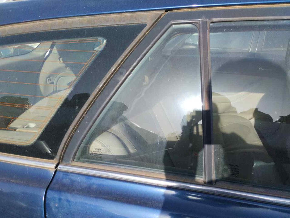 TOYOTA Avensis 2 generation (2002-2009) Aizmugurējais labais durvju stikls 43R00048 25344301