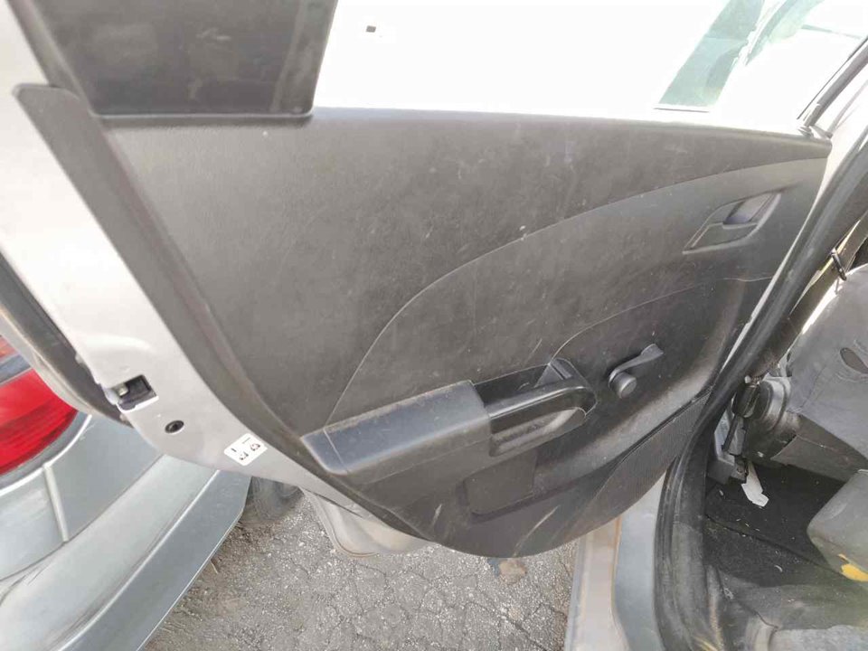 CHEVROLET Aveo T300 (2011-2020) Rear Left Door Molding 25780225