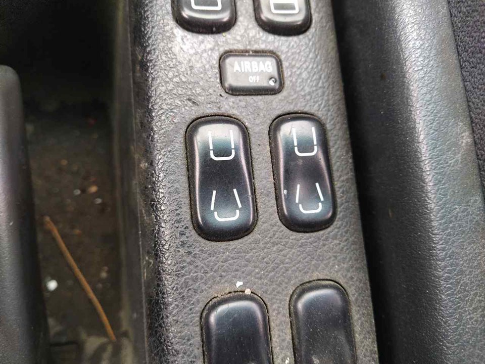 MERCEDES-BENZ Vaneo W414 (2001-2005) Rear Right Door Window Control Switch 24914687