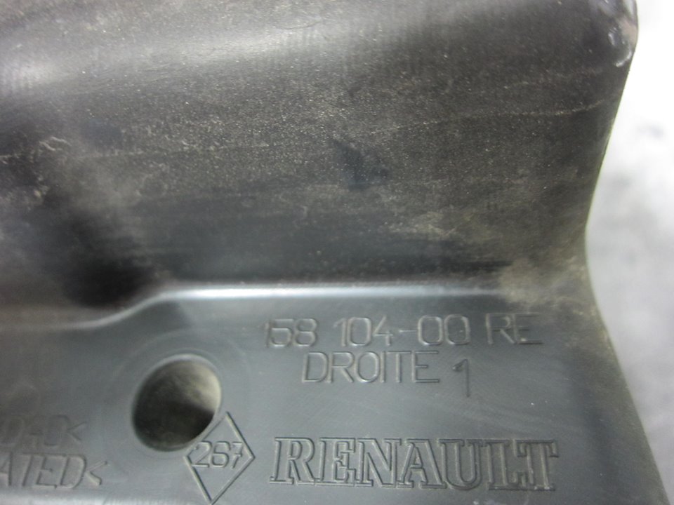 RENAULT Megane 2 generation (2002-2012) Фара передняя правая 15810400 21279157