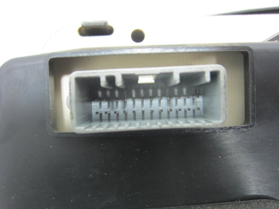 DACIA Logan 1 generation (2004-2012) Speedometer P8200377739 24964985