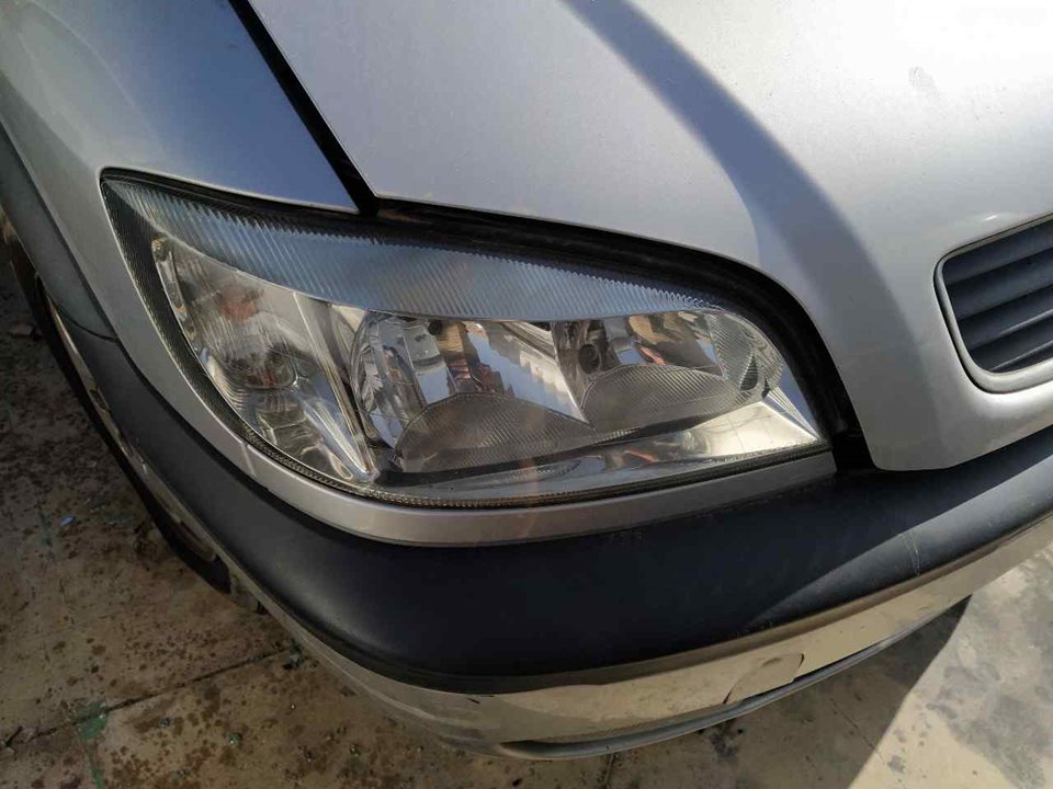 FIAT Front Right Headlight 25326077