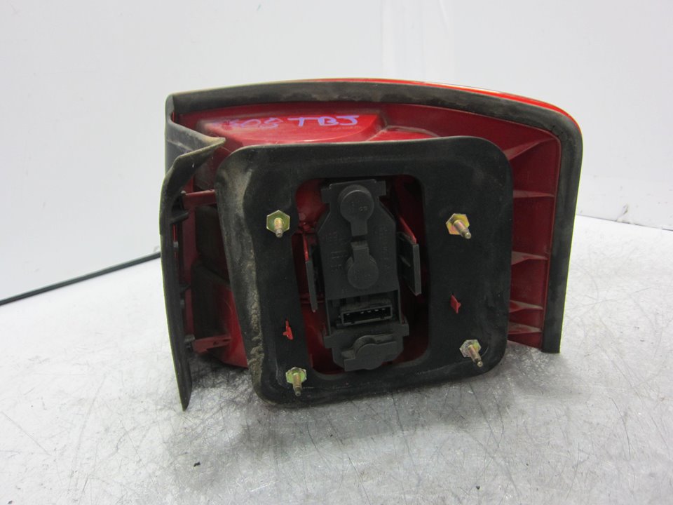 AUDI A6 C5/4B (1997-2004) Rear Left Taillight 4B9945095D 23646795