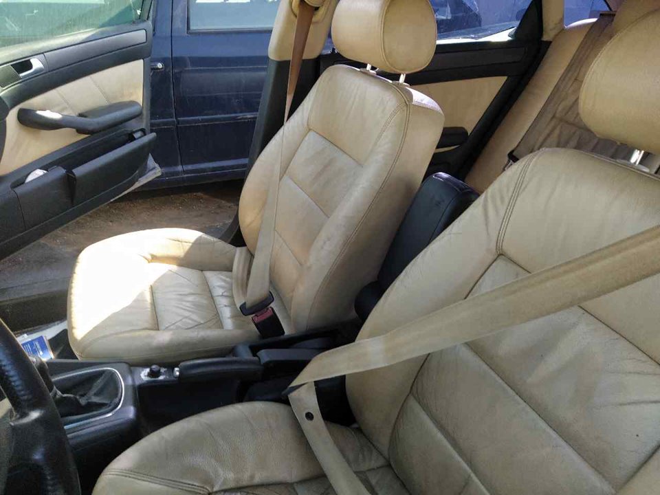 AUDI A6 C5/4B (1997-2004) Front Right Seatbelt 25369042