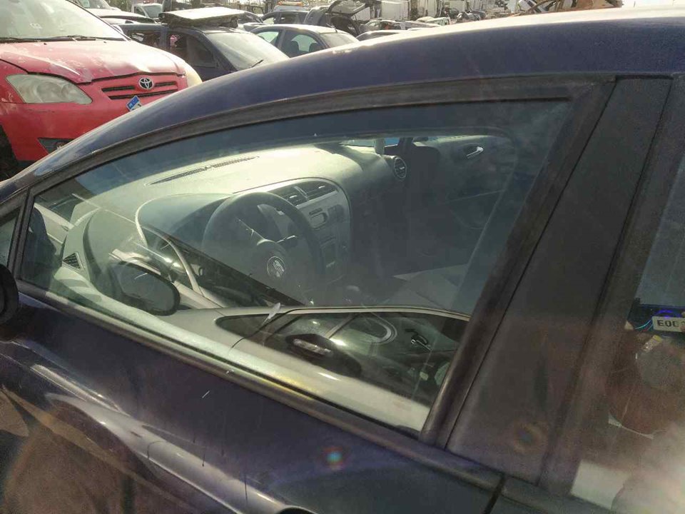 SEAT Leon 2 generation (2005-2012) Front Left Window 25375214