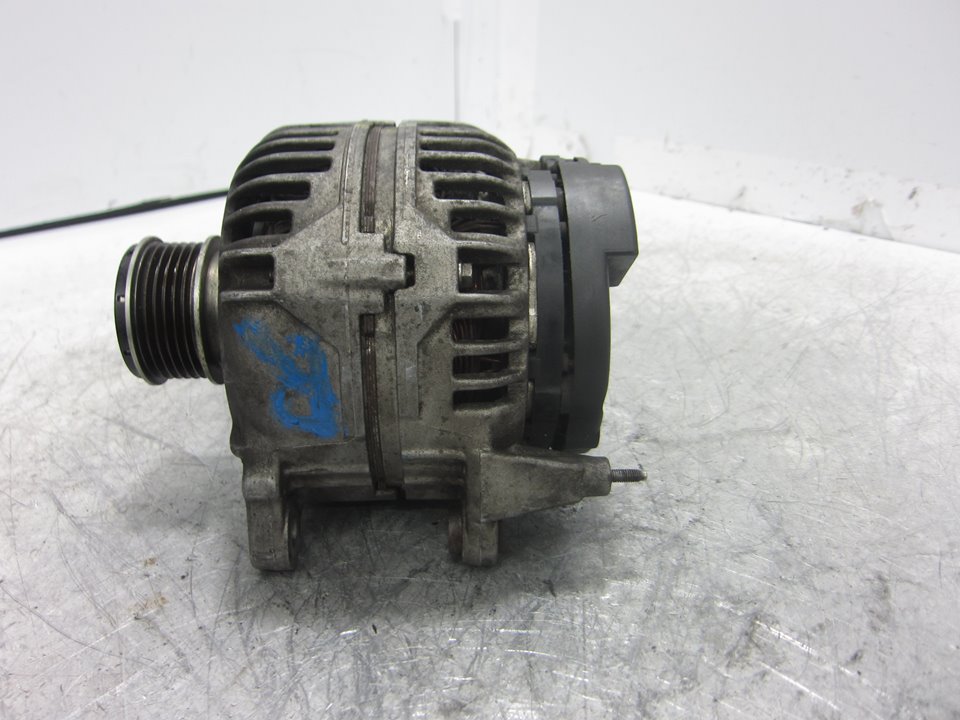 ALFA ROMEO A3 8L (1996-2003) Alternator 028903028E 24926045