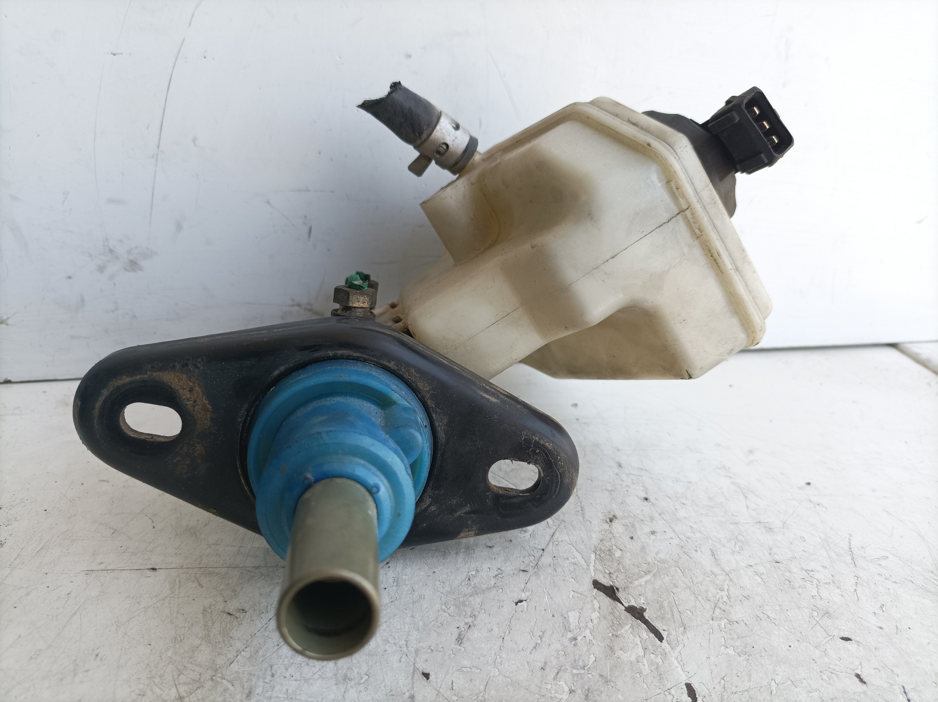 AUDI Ka 1 generation (1996-2008) Brake Cylinder 74471061 24881375