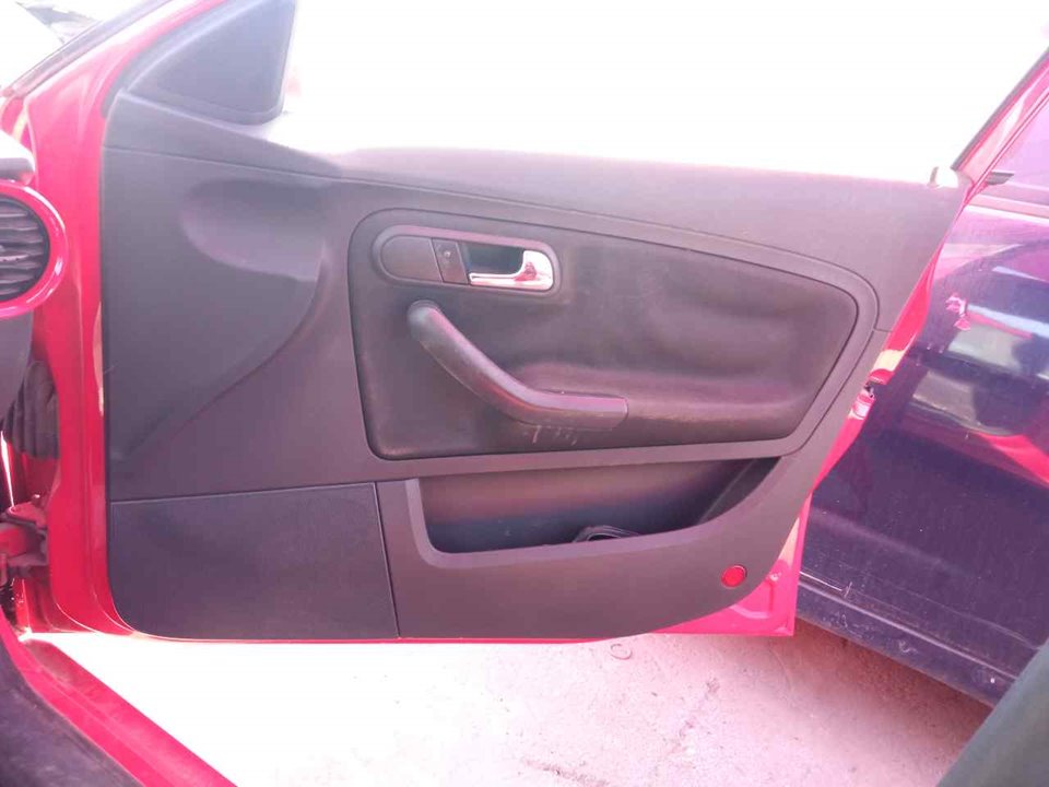 SEAT Ibiza 3 generation (2002-2008) Front Right Door Panel 25415336