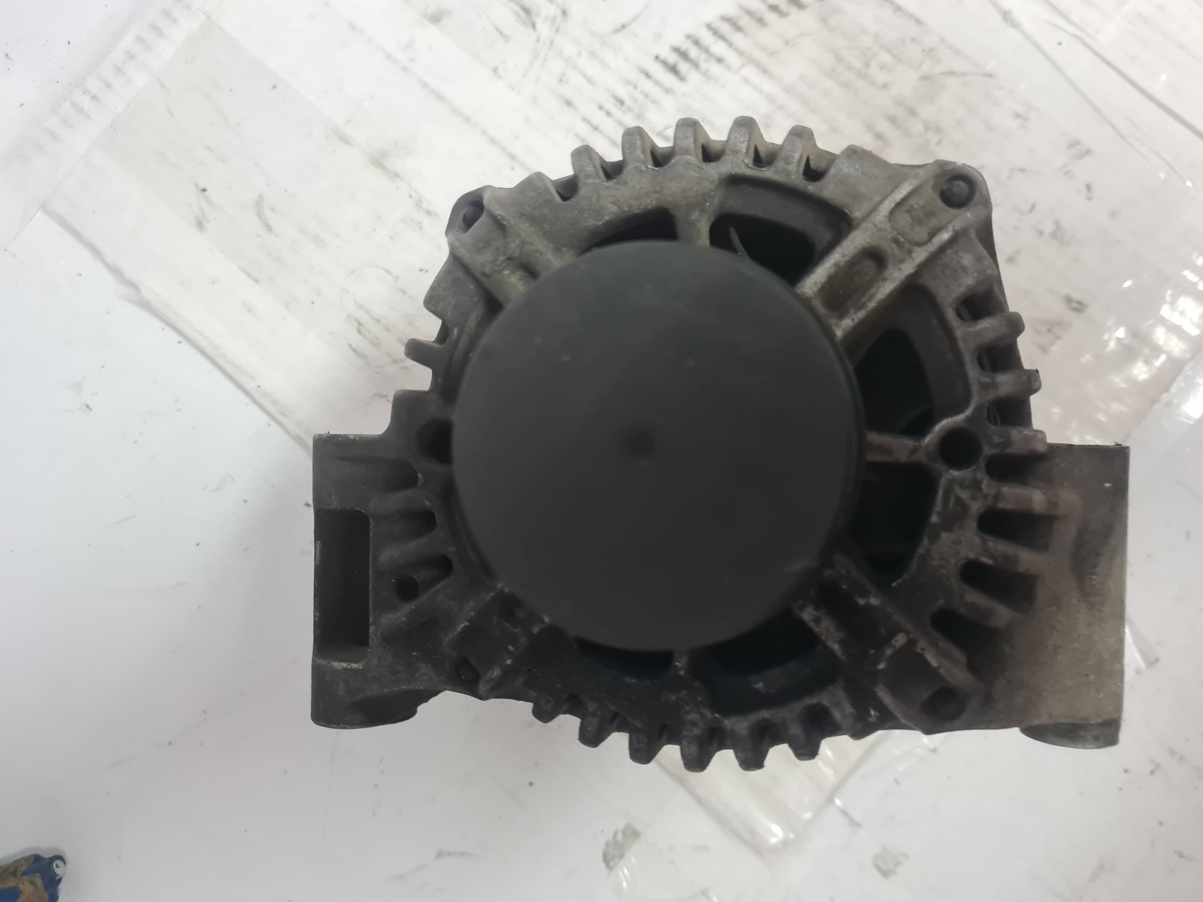 Alternador 199A2000 46823547 de Fiat Doblo furgoneta/monovolumen (223_) 2006-2005 75 CV con 179041 km - pieza usada