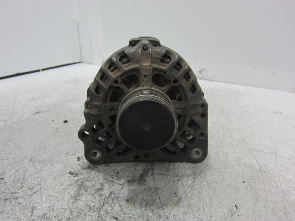 VOLKSWAGEN Golf 4 generation (1997-2006) Alternator 038903024E 24939466