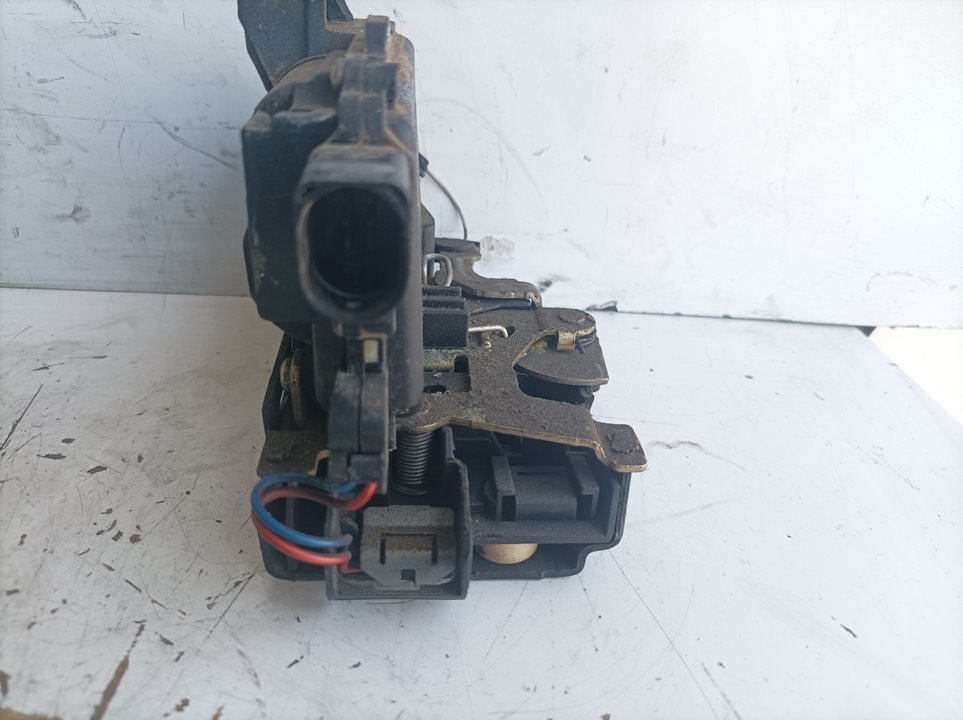 SEAT Leon 1 generation (1999-2005) Rear Left Door Lock 3B4839015AL 21281670