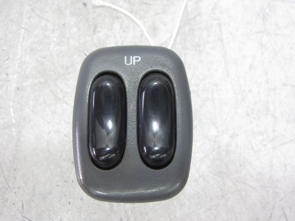 HYUNDAI Atos 1 generation (1997-2003) Кнопка стеклоподъемника передней левой двери 9357002000 24960935