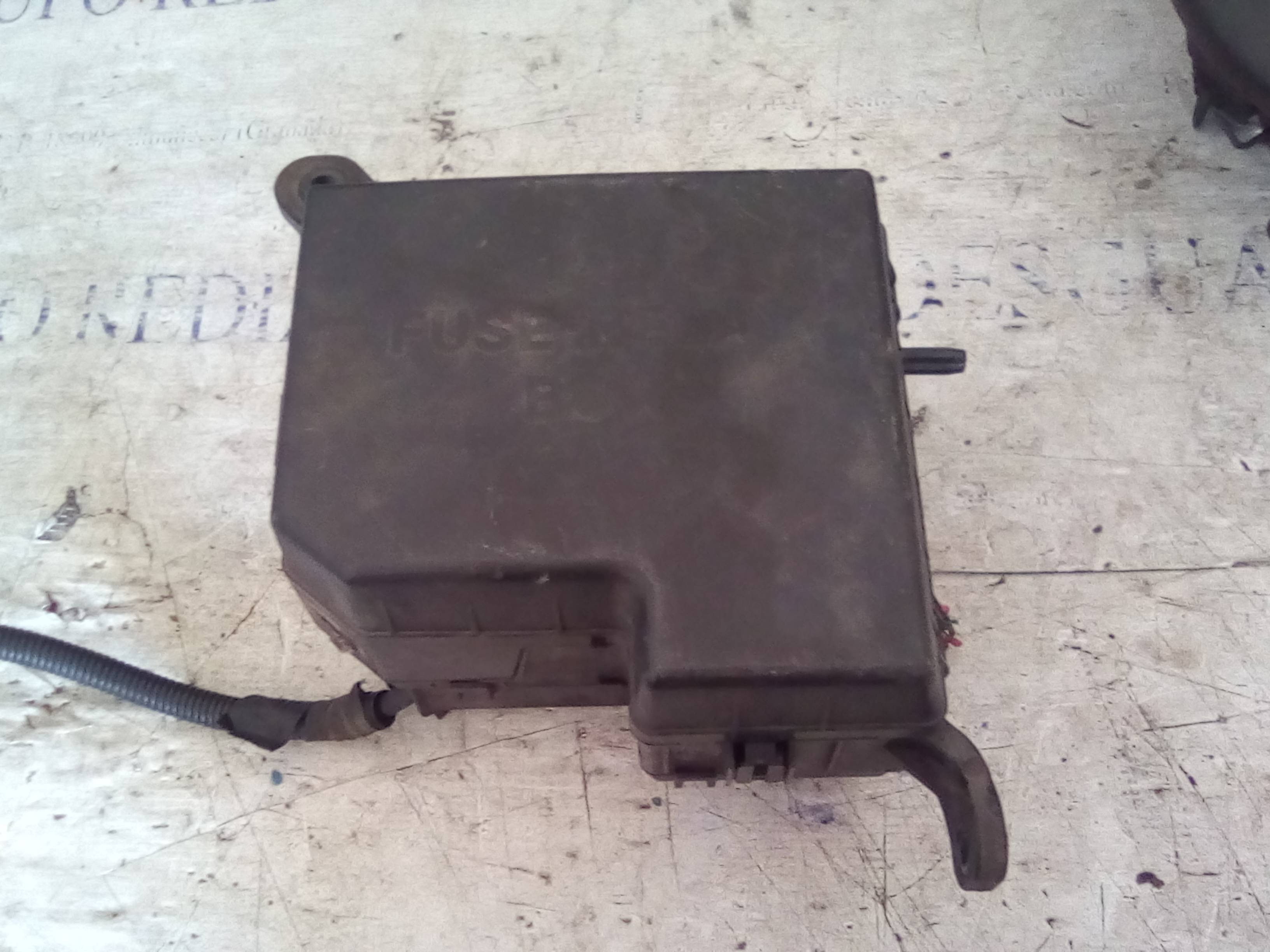 HYUNDAI Santa Fe SM (2000-2013) Boîte à fusibles 9120017362 21276581