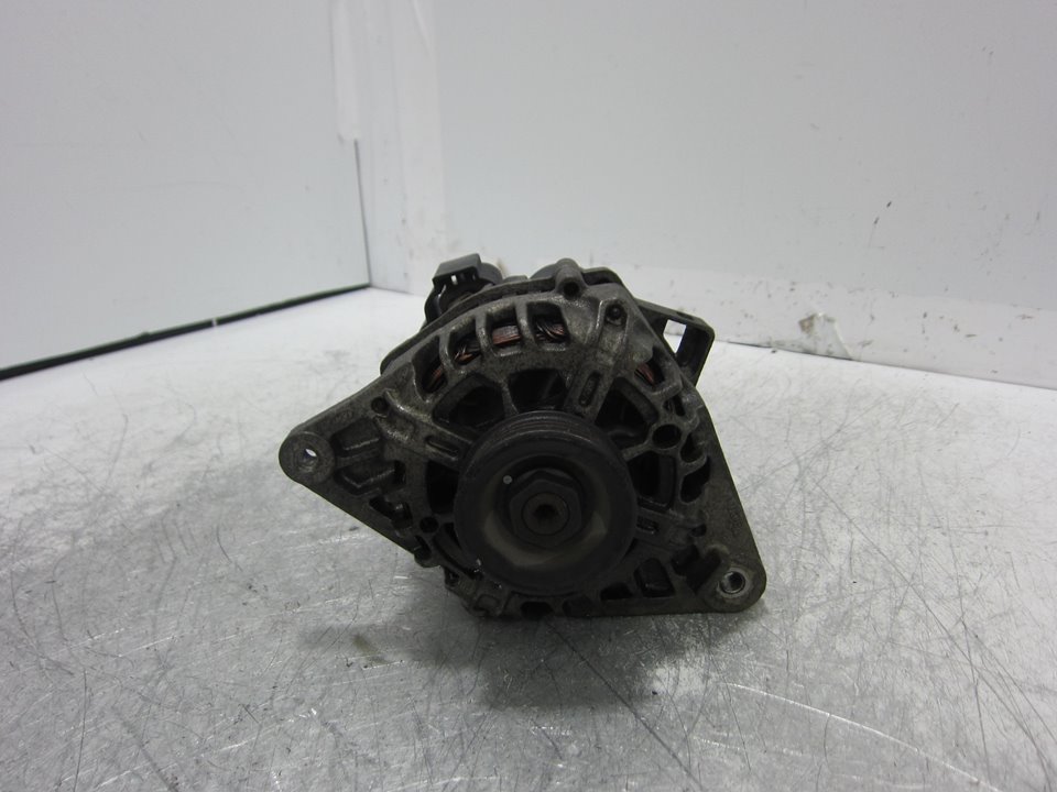 KIA Sportage 3 generation (2010-2015) Alternator 3730022650 24937170