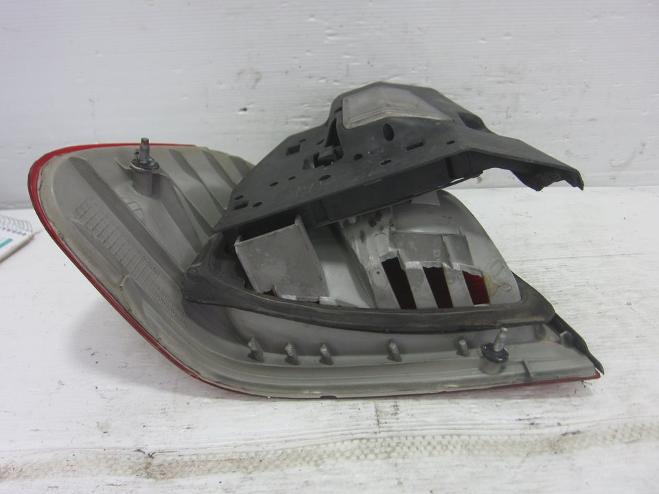 BMW 3 Series E46 (1997-2006) Rear Right Taillight Lamp 63218383100 25416408