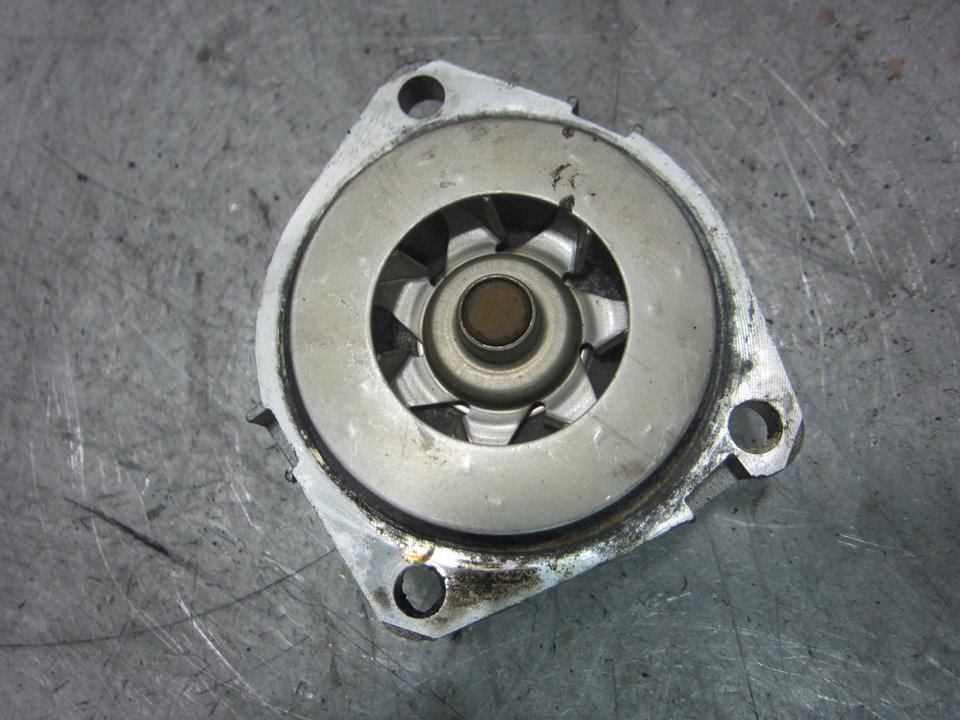 OPEL Zafira B (2005-2010) Water Pump 0520046 24941475