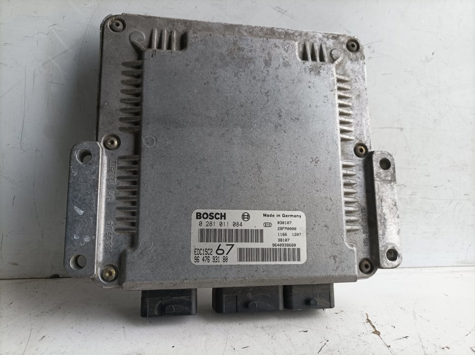 CITROËN Xsara Picasso 1 generation (1999-2010) Moottorin ohjausyksikkö ECU 0281011084 21282782