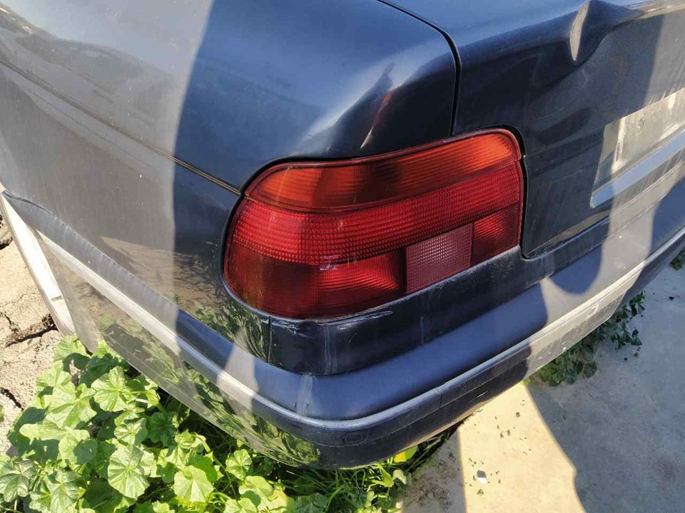 BMW 5 Series E39 (1995-2004) Rear Left Taillight 25362491