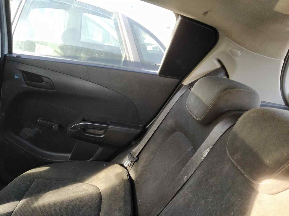CHEVROLET Aveo T300 (2011-2020) Rear Right Seatbelt 25780188
