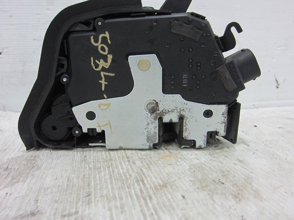 TOYOTA 3 Series E46 (1997-2006) Front Left Door Lock 8253431 24963255