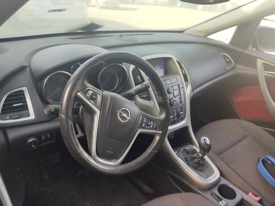 OPEL Astra J (2009-2020) Задна дясна задна лампа 13306460 21308394