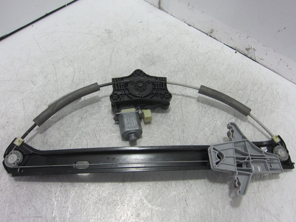 SKODA Yeti 1 generation (2009-2018) Rear Right Door Window Regulator E850202098 20355519