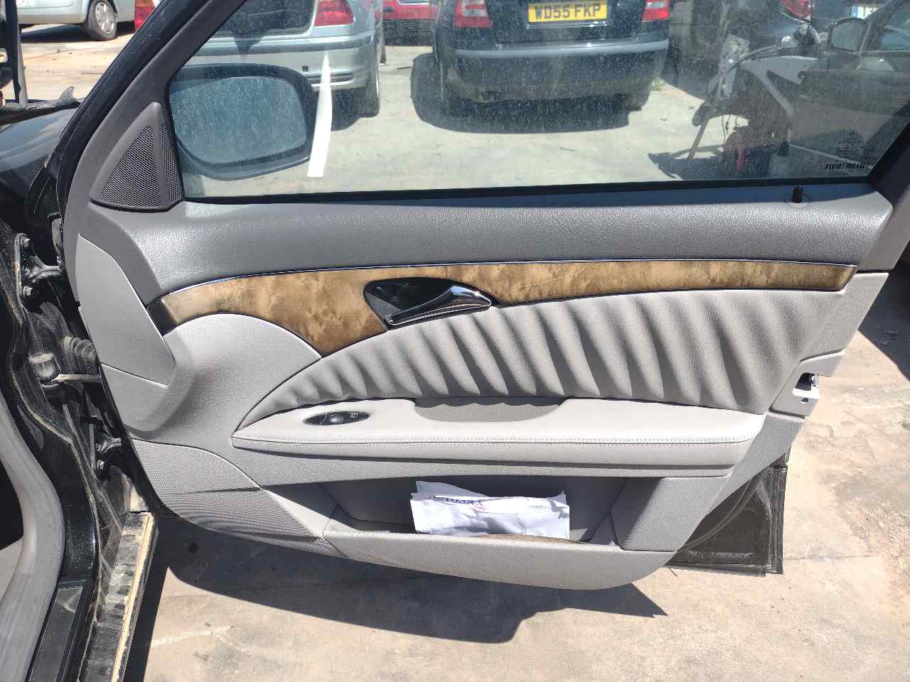 MERCEDES-BENZ E-Class W211/S211 (2002-2009) Front høyre dørpanel 25436621