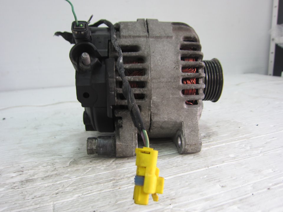 TOYOTA Alternator 9646476280 25609193