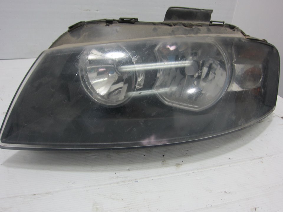 AUDI A3 8P (2003-2013) Front Left Headlight 0301206201 25085396