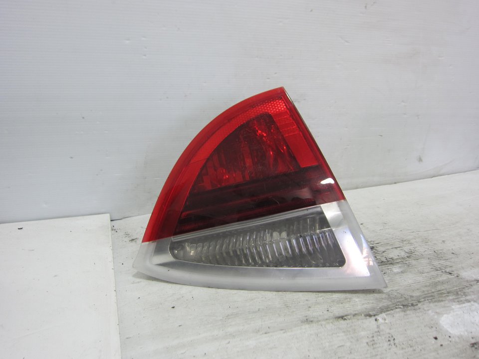 BMW 3 Series E90/E91/E92/E93 (2004-2013) Rear Left Taillight 7160063 26242513