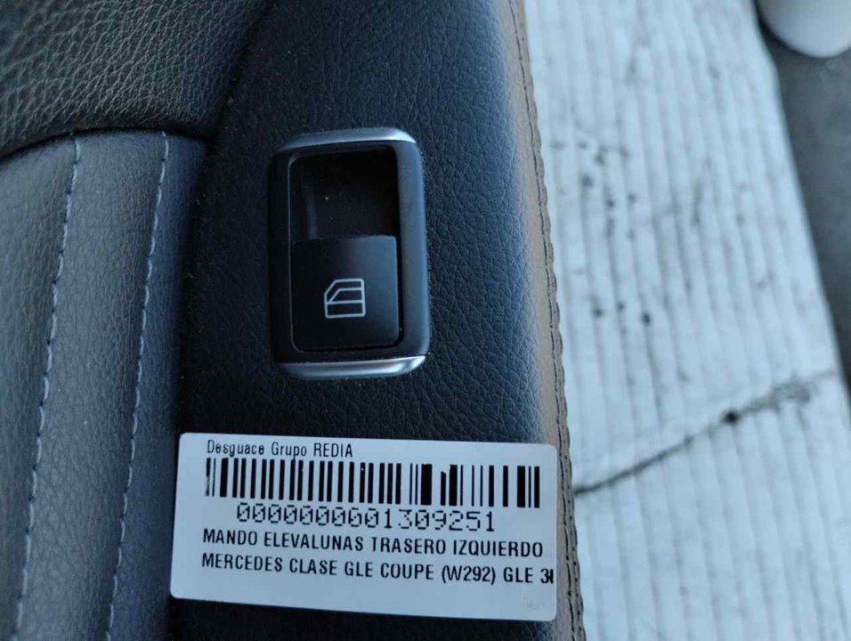 MERCEDES-BENZ GLE W166 (2015-2018) Rear Right Door Window Control Switch 24959528