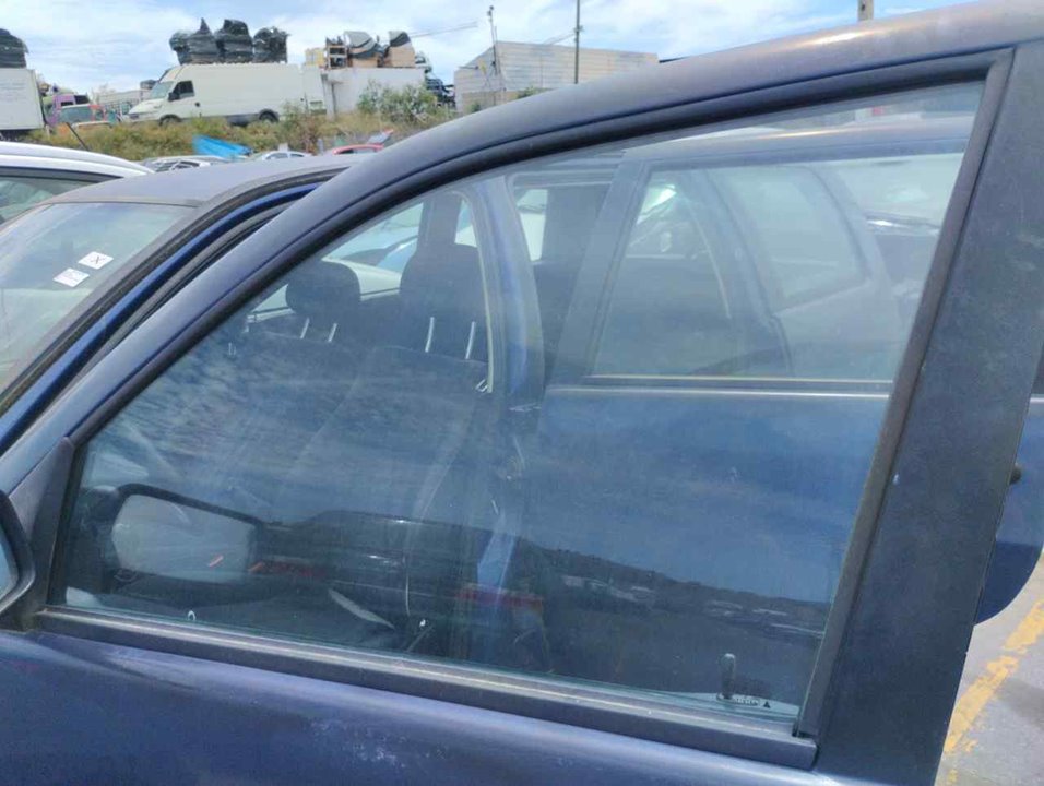 SEAT Cordoba 1 generation (1993-2003) Priekšējais kreisais durvju stikls 43R000016 25329092