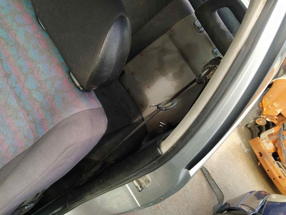 SEAT Cordoba 1 generation (1993-2003) Front Left Seatbelt 25343971