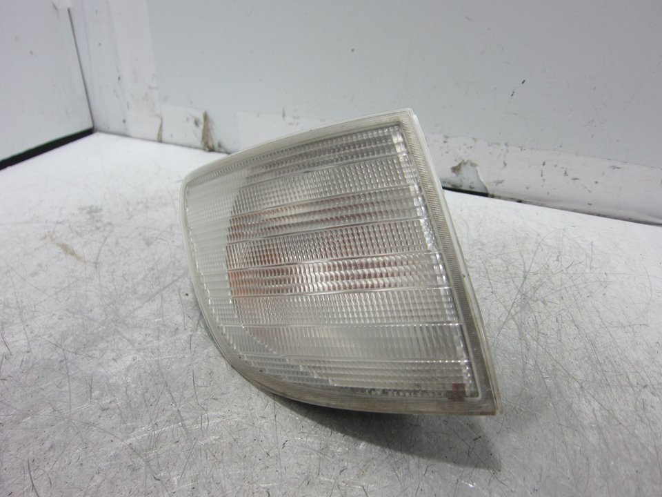 MERCEDES-BENZ Vito W638 (1996-2003) Front Right Fender Turn Signal 6R01489 24939824