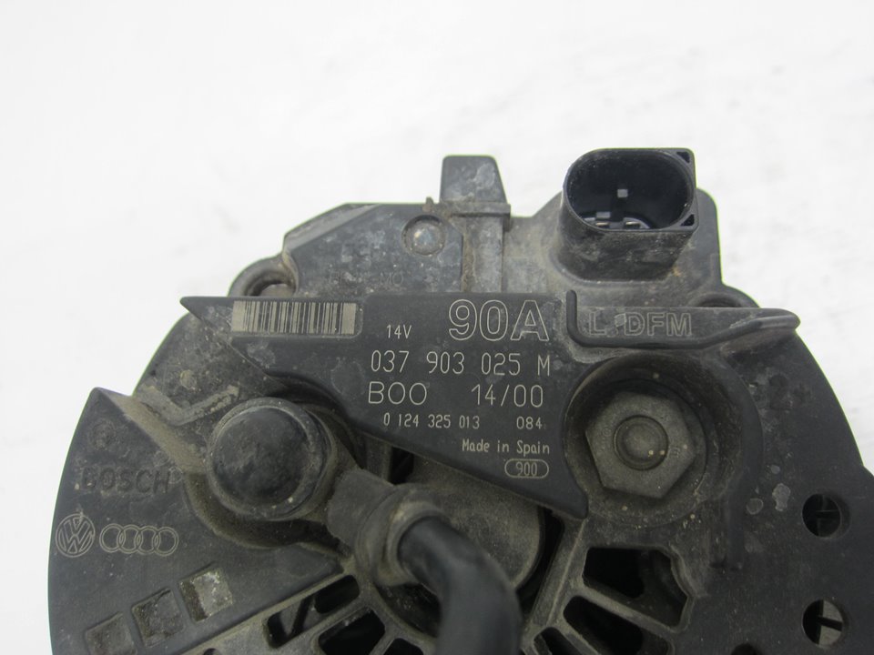 SEAT Cordoba 1 generation (1993-2003) Alternator 037903025M 21275123