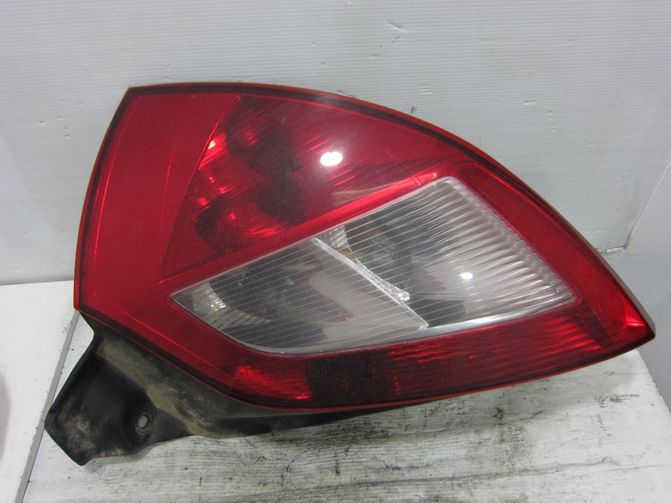 RENAULT Megane 2 generation (2002-2012) Rear Right Taillight Lamp 8200073237 24964958