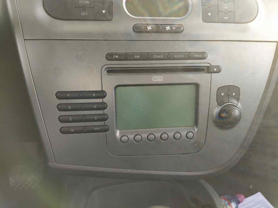 SEAT Leon 2 generation (2005-2012) Musiikkisoitin ilman GPS:ää 25375254