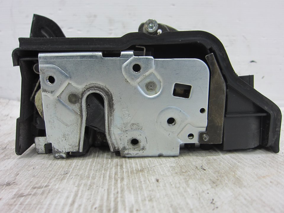 TOYOTA 3 Series E46 (1997-2006) Front Left Door Lock 8253431 24963255