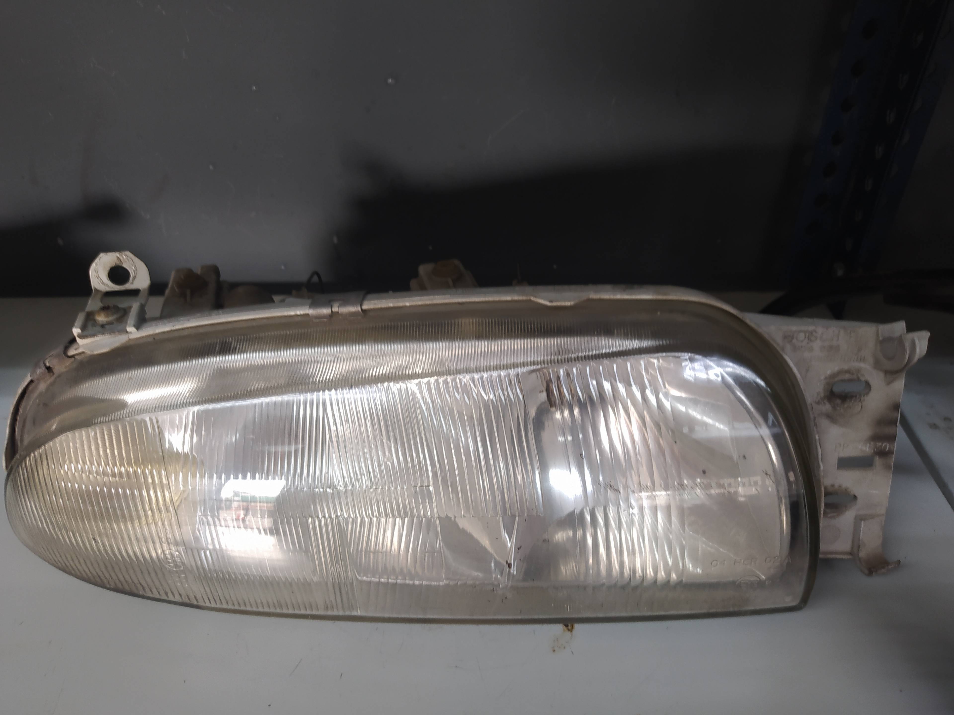 FORD Fiesta 4 generation (1996-2002) Front Right Headlight 0301049002 21275932