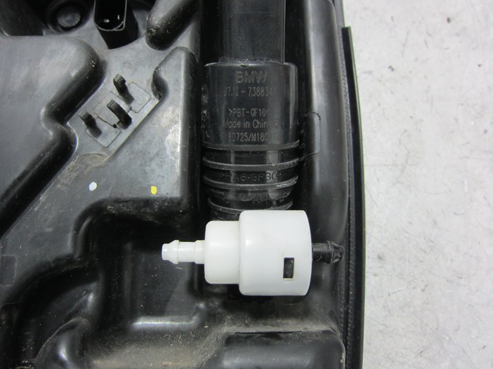 Uxcell Windshield Washer Pump (67127388349) Compatible With BMW I3 2020-2021 & X Series